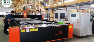 Máy cắt laser công suất nguồn lớn cắt thép tấm dày | Toàn Đắc Lộc