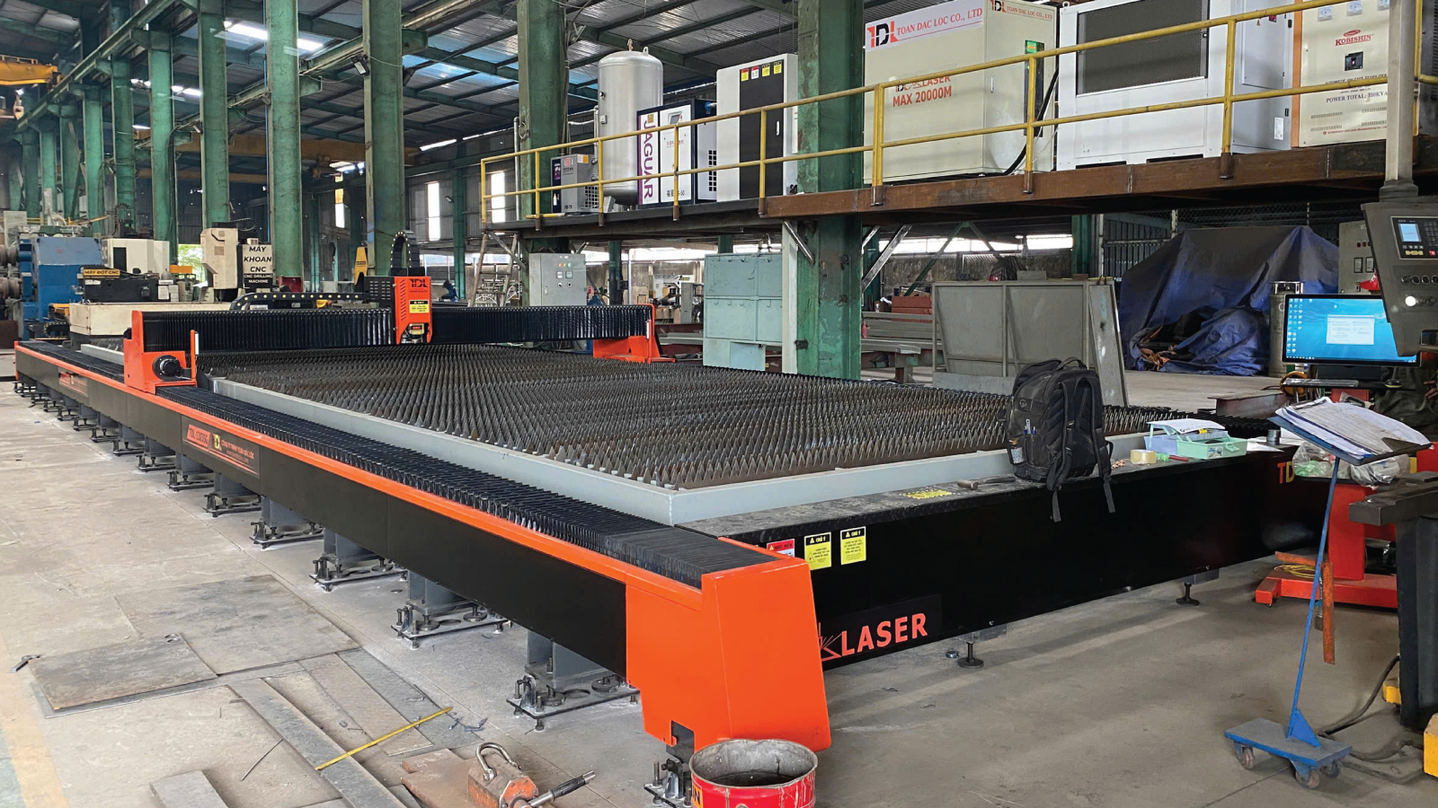 Bàn giao máy cắt laser tại Công ty Nguyễn Đức Duy