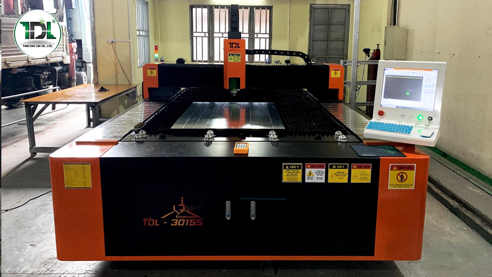 Bàn giao máy cắt Laser TDL-6020S nguồn 3000W tại Công ty Bảo An Phát