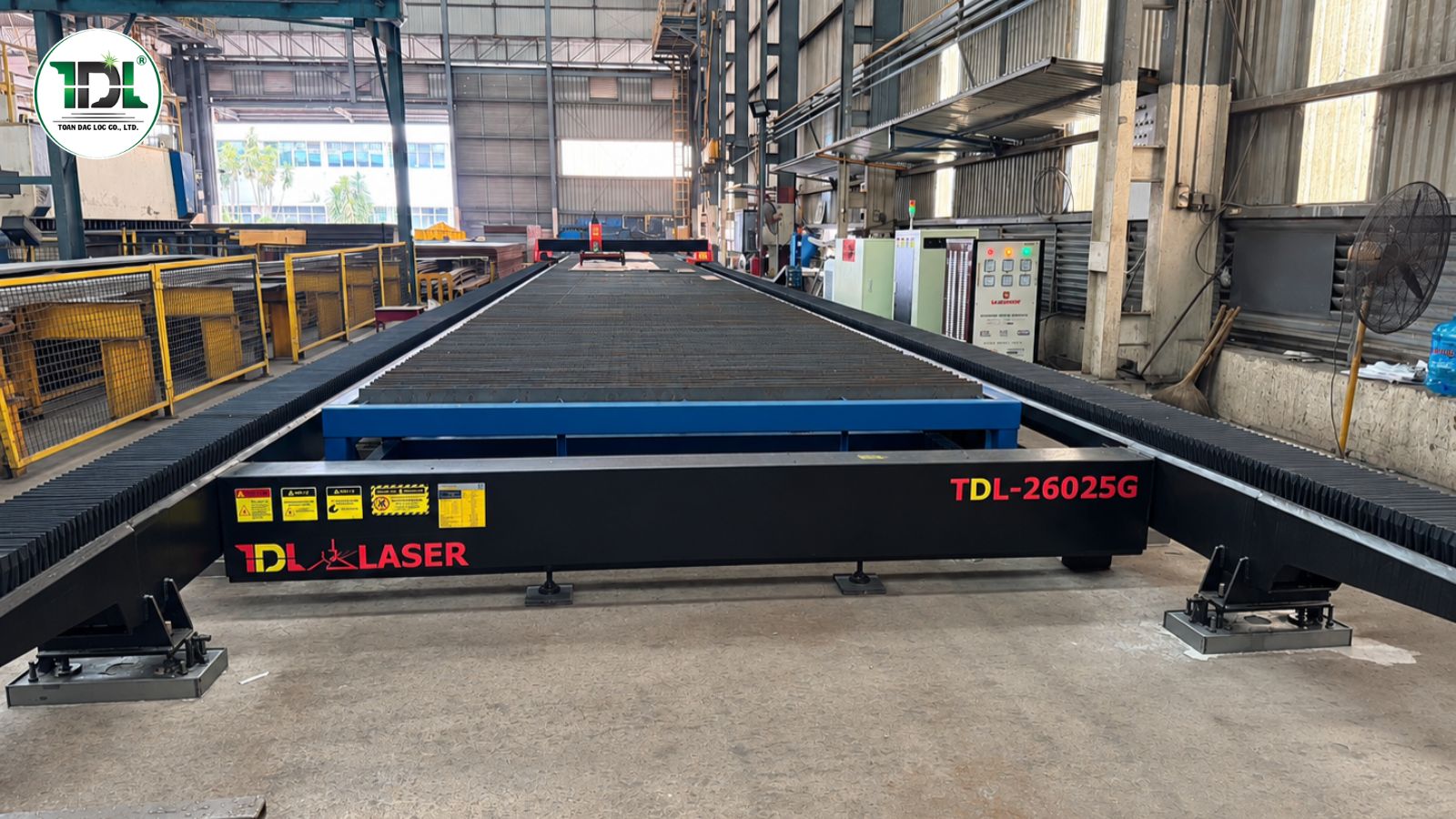 Dự án NOVA Building máy cắt laser khổ lớn 26m