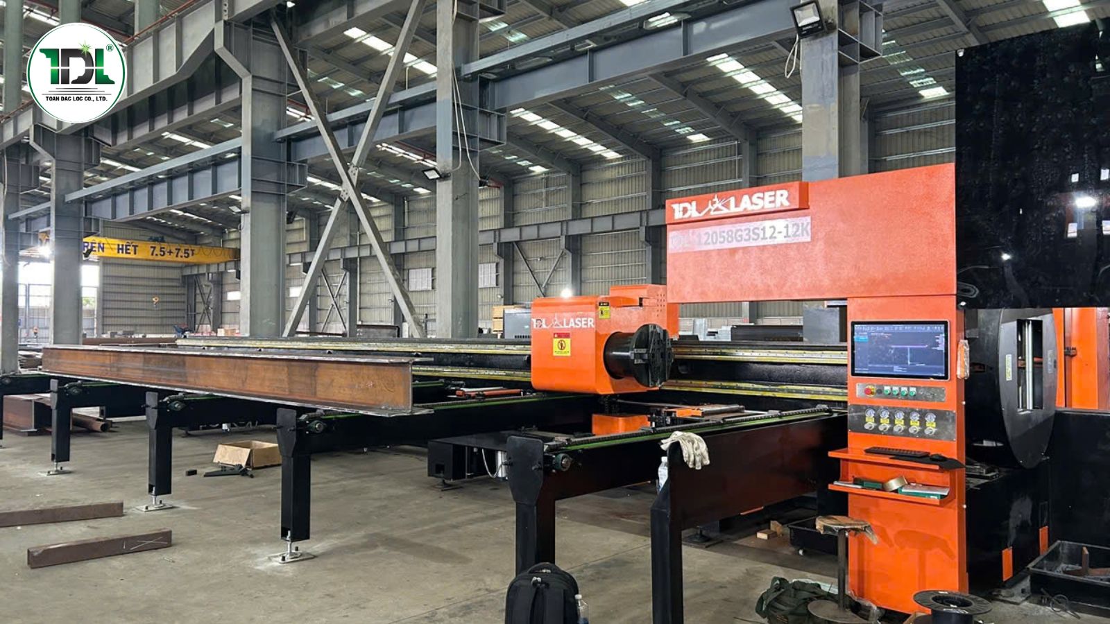 Đầu tư máy cắt ống laser cần tính toán thời gian thu hồi vốn dựa trên sản lượng thực tế của xưởng.