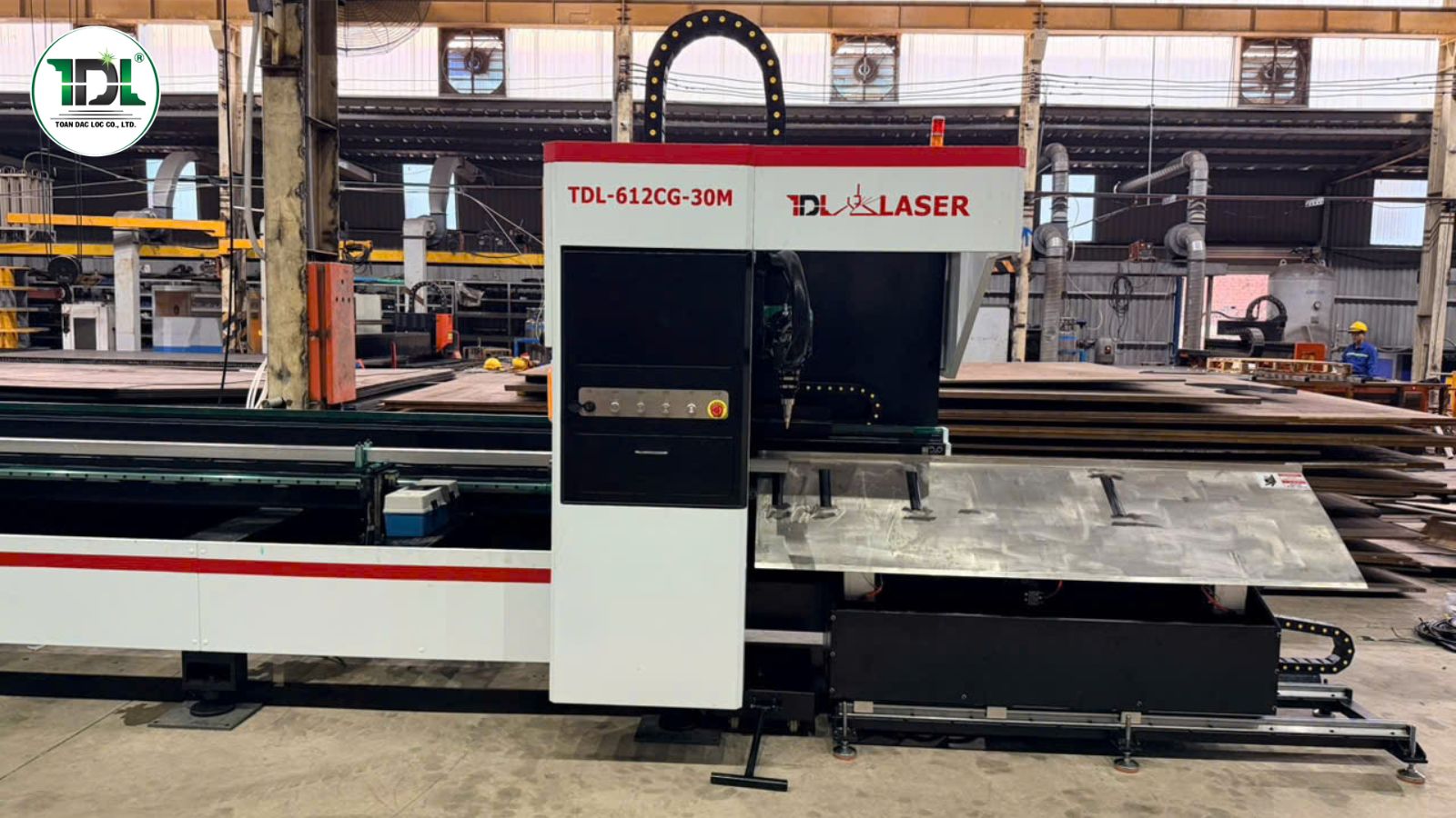 Công nghệ Laser Fiber giúp tiết kiệm điện năng và tối ưu chi phí sản xuất cho doanh nghiệp cơ khí.