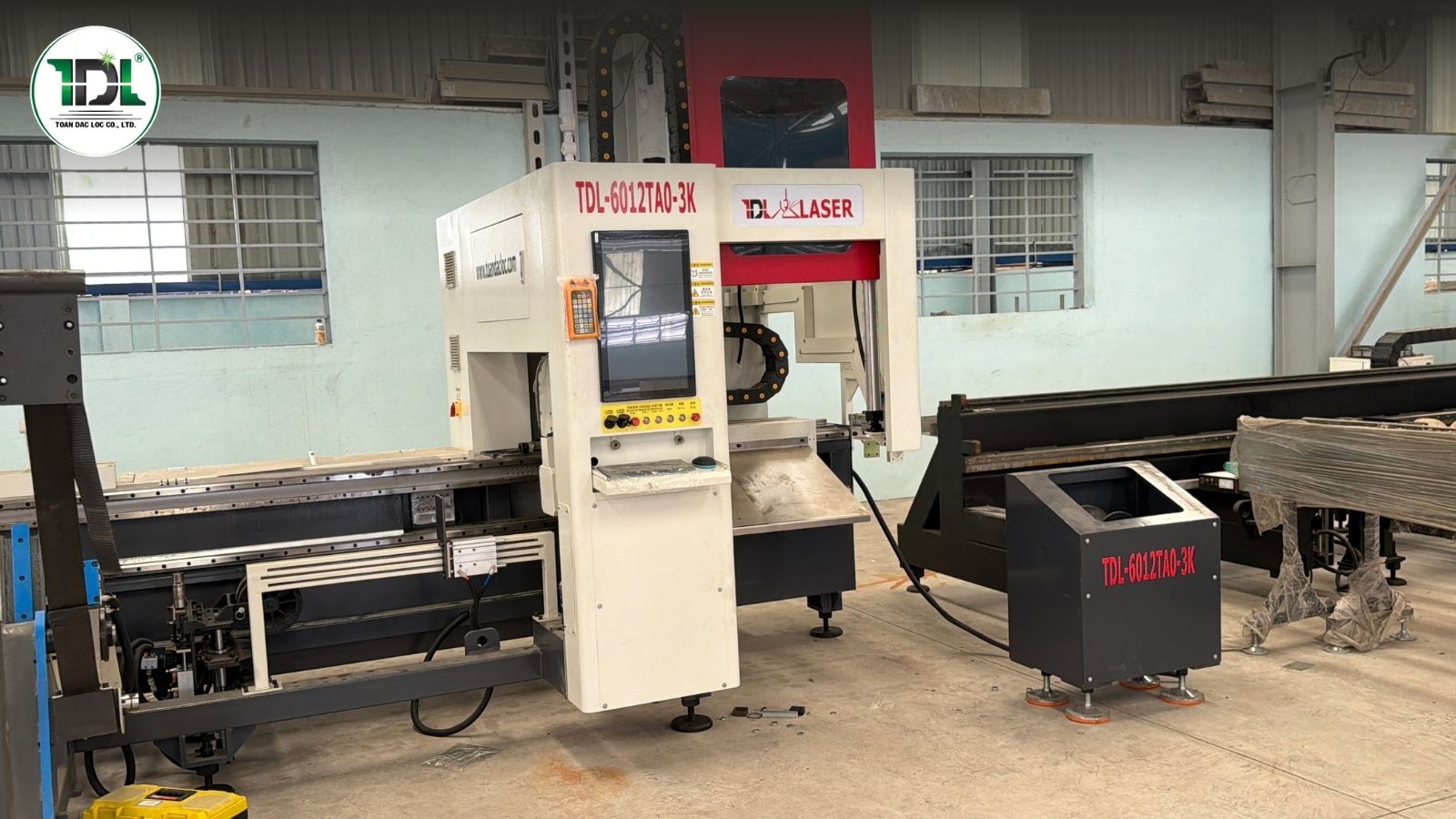 Máy cắt ống laser công suất cao được nhiều doanh nghiệp lựa chọn để nâng cao năng suất gia công kim loại.