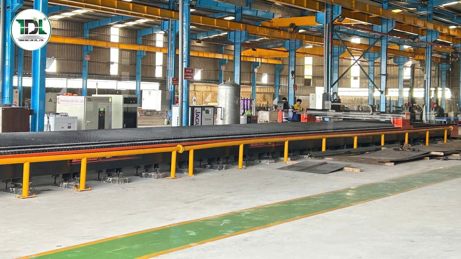 nen-chon-may-cat-laser-kho-lon-nao