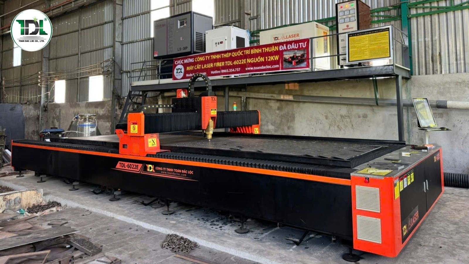 may-cat-laser-kim-loai