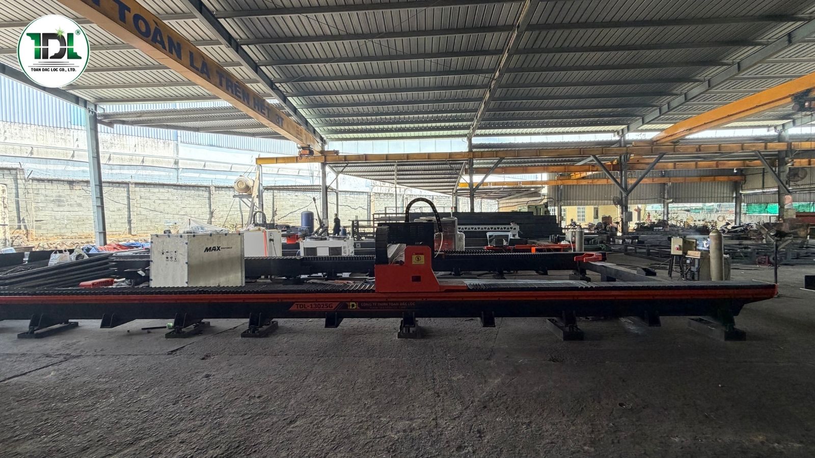 may-cat-laser-viet-nam