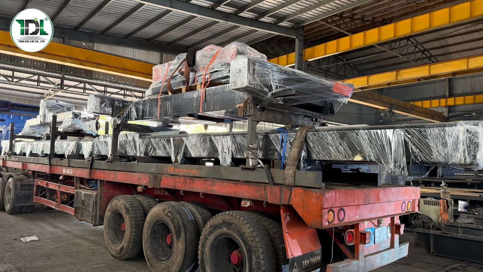 ban-giao-may-cat-laser-kho-lon