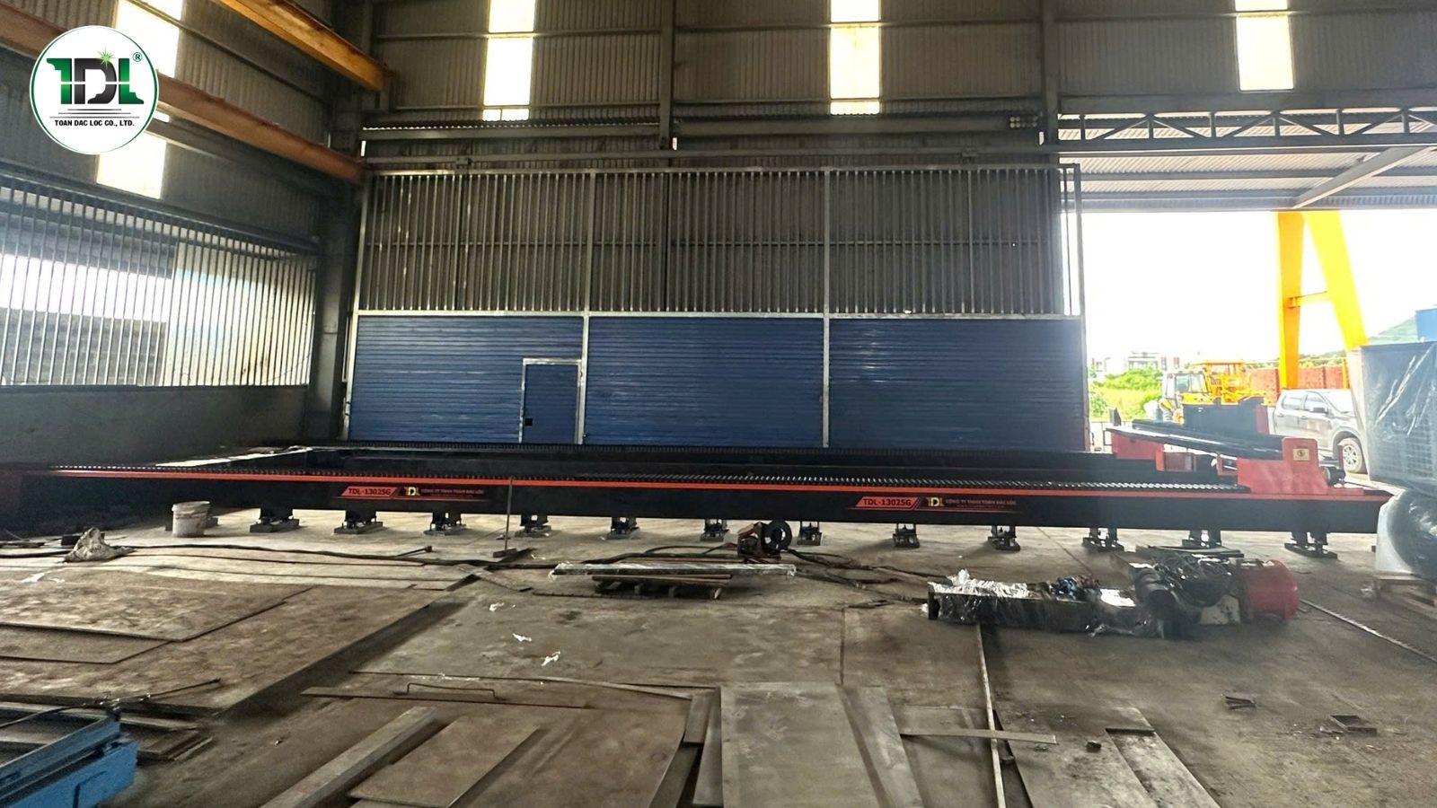 may-cat-laser-kho-lon-trong-ket-cau-thep